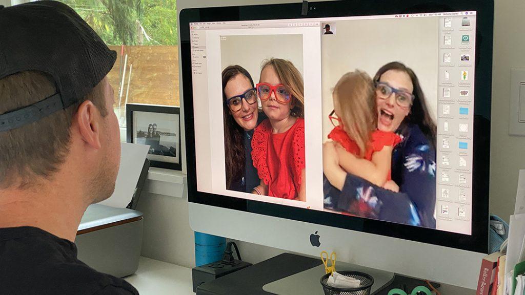 John Keatley photographs Melissa Thompson and her daughter